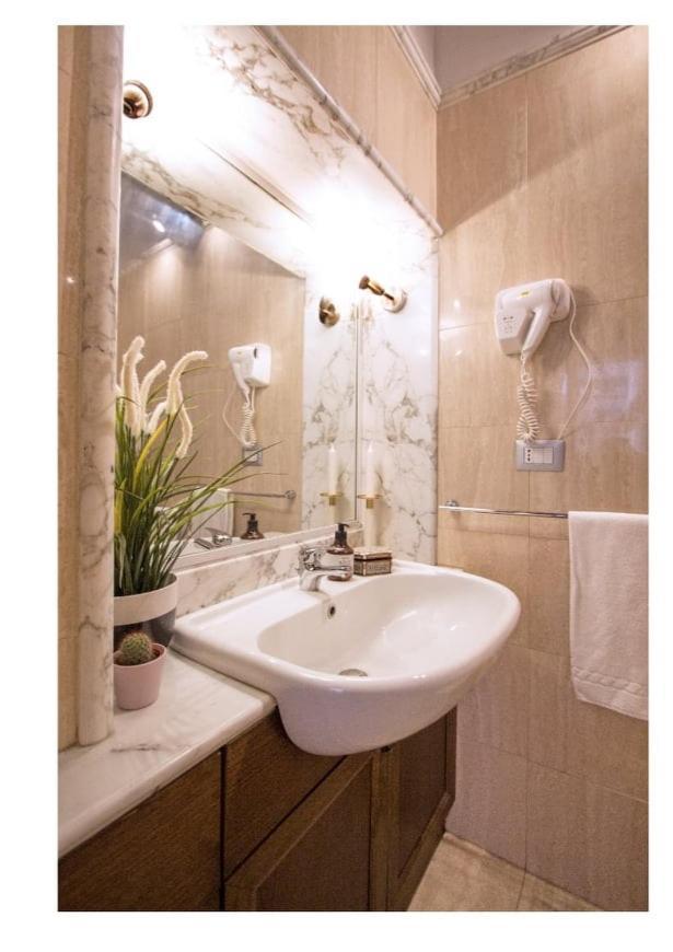 Lovely Apartments In City Centre "Third Floor, Without Elevator" Rome Exterior photo